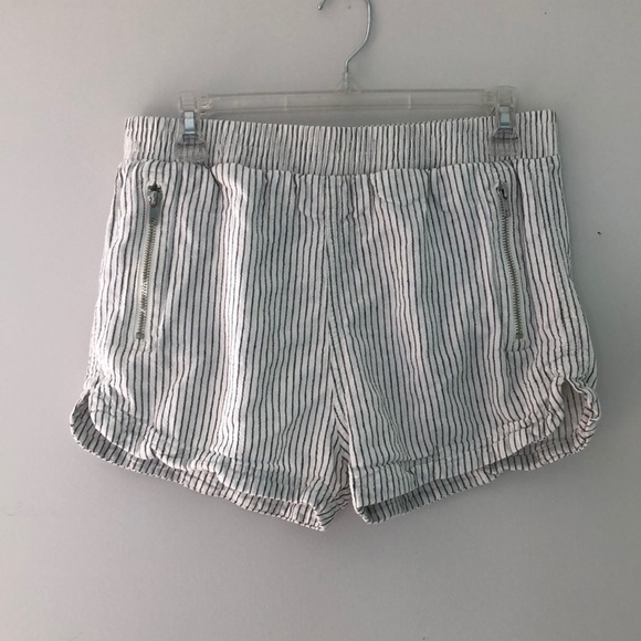 White Stripped Linen Shorts Size Small - Picture 1 of 5